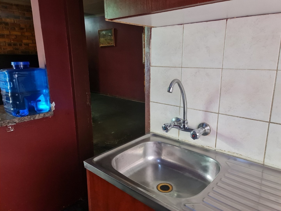 2 Bedroom Property for Sale in Oos Einde North West